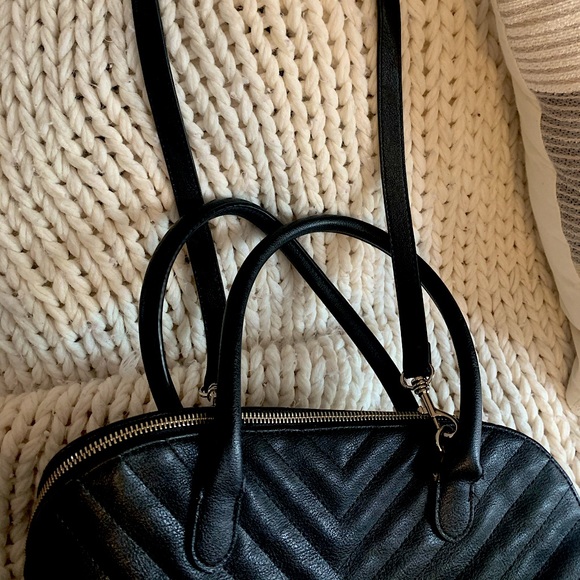 Large black purse - Picture 2 of 5